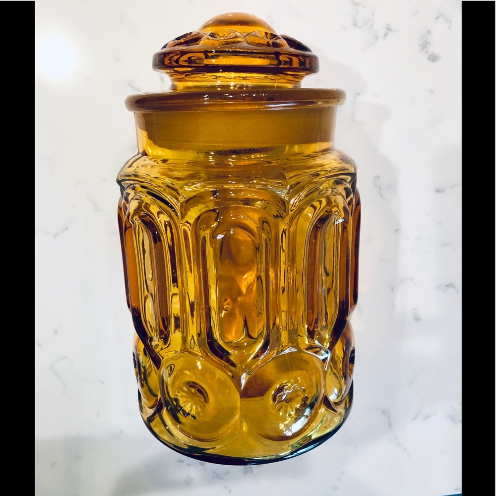 Vintage 1960s L.E. Smith Moon & Stars Amber glass canister sanded lid 9 1/2" hi